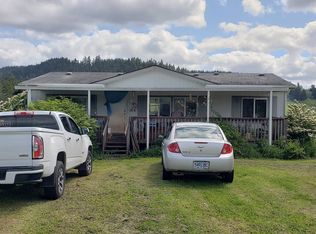 2620 Azalea Dr, Elkton, OR 97436