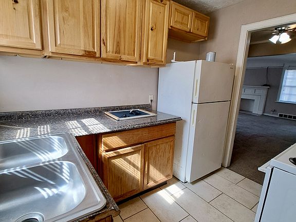 5th image of 364 Delaware Ave APT 1