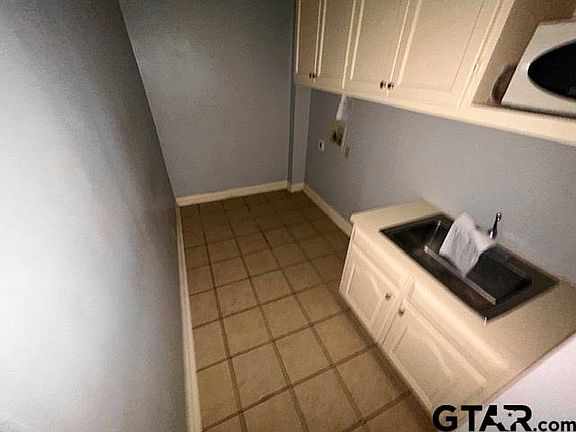 5th image of 19703 Highland Pl