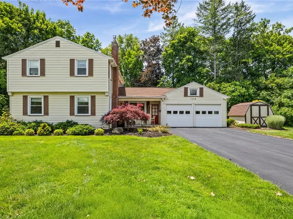 159 Ledgerock Ln, Rochester, NY 14618