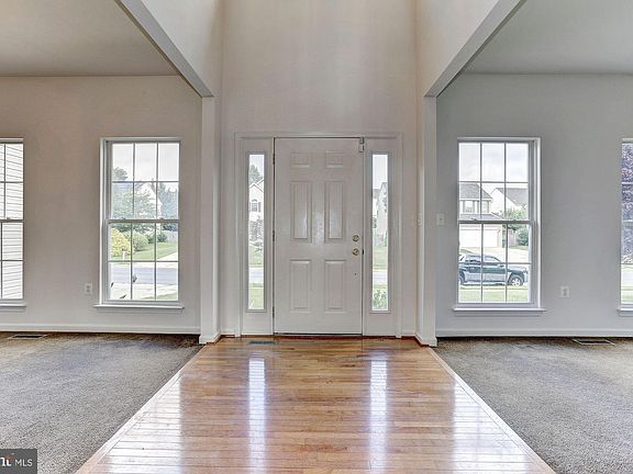 2nd image of 239 Hobbitts Ln