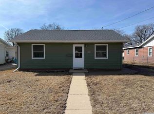 1020 N Taylor Ave, Mason City, IA 50401