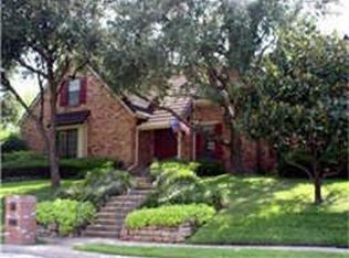 1105 Travis Cir S, Irving, TX 75038