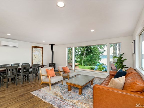 5th image of 15518 Sunny Cove Dr SE
