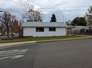 1006 West St, Redding, CA 96001