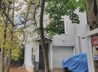 11582 SW Graven St, Portland, OR 97224