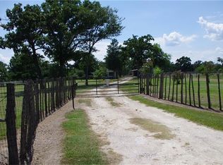 1213 Fm 405 Rd, Huntsville, TX 77320