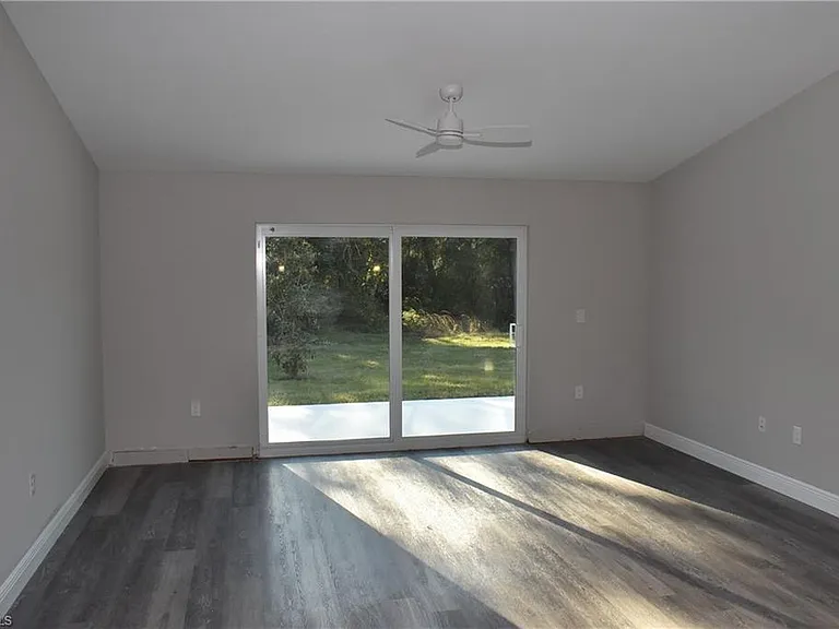 3761 Casco Cir — Photo 4