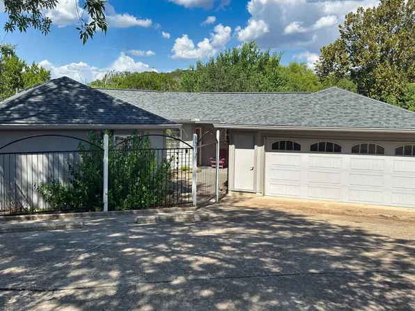 1317 Malibu Dr, Kerrville, TX 78028