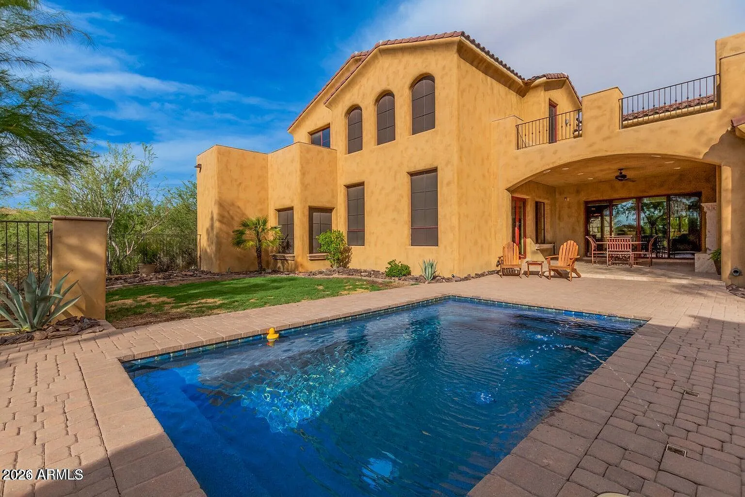 4 bed, 4.5 bath, 4360 sqft, $5,500 — Photo 3