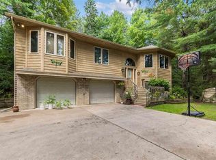 1321 Valley View Dr, Cloquet, MN 55720
