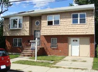 131 Roquette Ave, Elmont, NY 11003