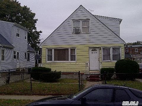1st image of 11115 142nd St