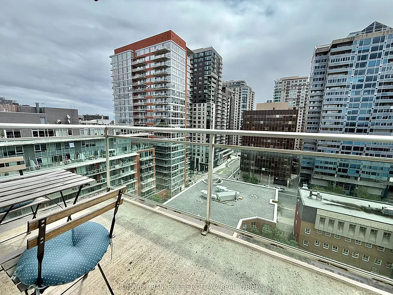 134 York St #1203 — Photo 20