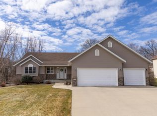 4931 Scenic View Dr SW, Rochester, MN 55902