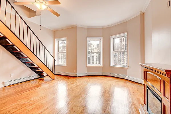 Rented by R New York | media 16