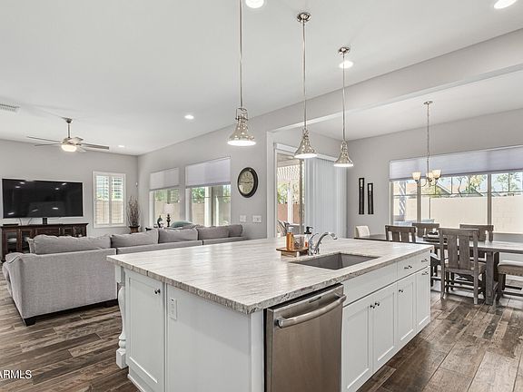 3rd image of 240 W Fellars Drive