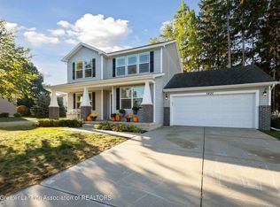 5830 Chartres Way, East Lansing, MI 48823