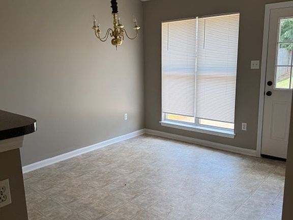 5th image of 5505 Bradley Ln