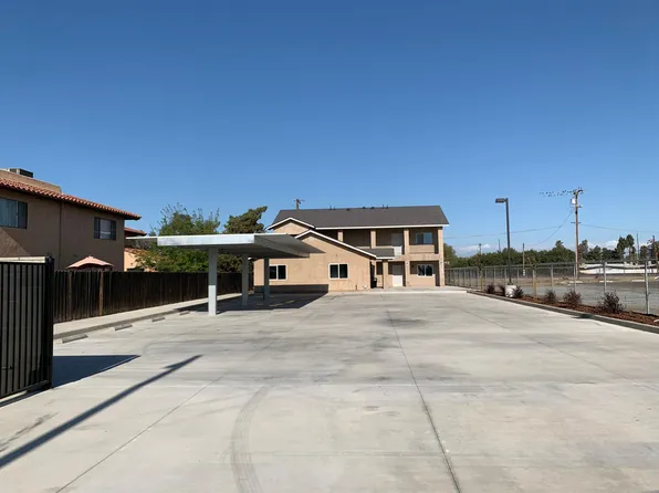 874 Greenfield Ave #A, Hanford, CA 93230