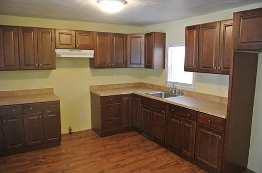 3rd image of 208 Whittenton St