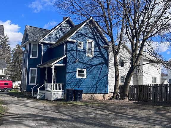 3rd image of 124 Cherry St #0