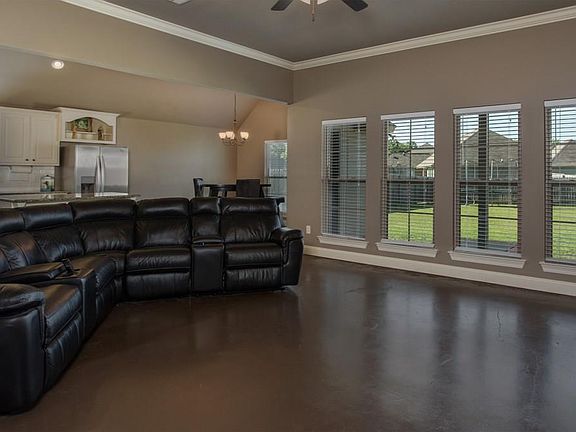 5th image of 9201 Cypress Lake Dr