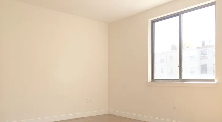 Rented by EXR | media 19