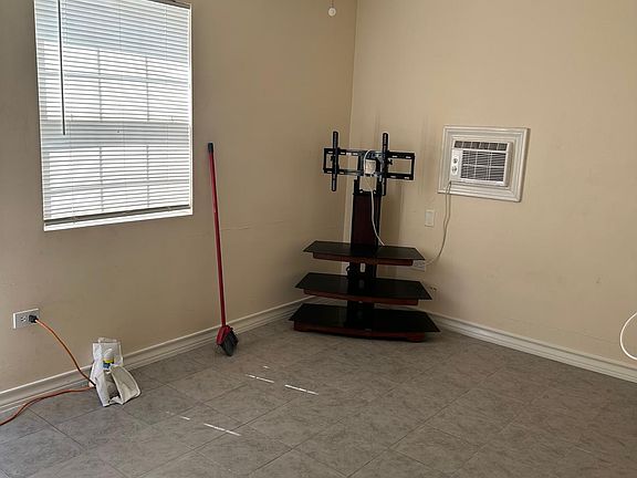 2nd image of 1605 San Jorge Ave #A