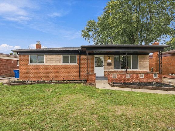 2nd image of 32654 Bunert Rd