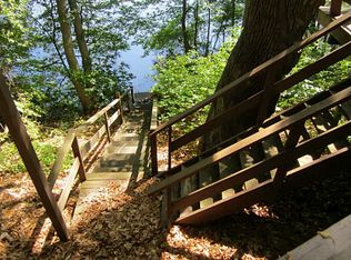 65 Kingswood Rd, North Kingstown, RI 02852