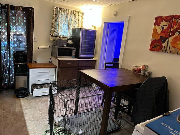 2nd image of 105 Branford Ave