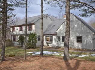 16 Old Bay Rd, Belchertown, MA 01007