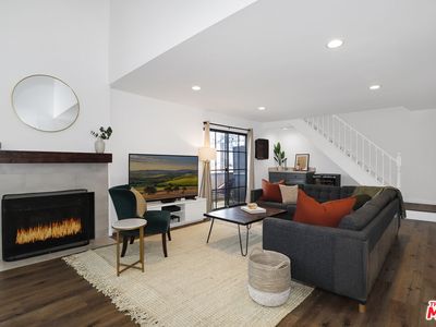 1614 Veteran Ave APT 303, Los Angeles, CA, 90024