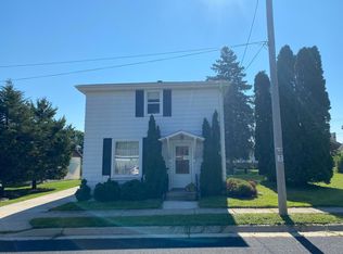 709 Vine St, Watertown, WI 53098