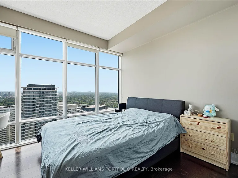 2191 Yonge St #4111 — Photo 19