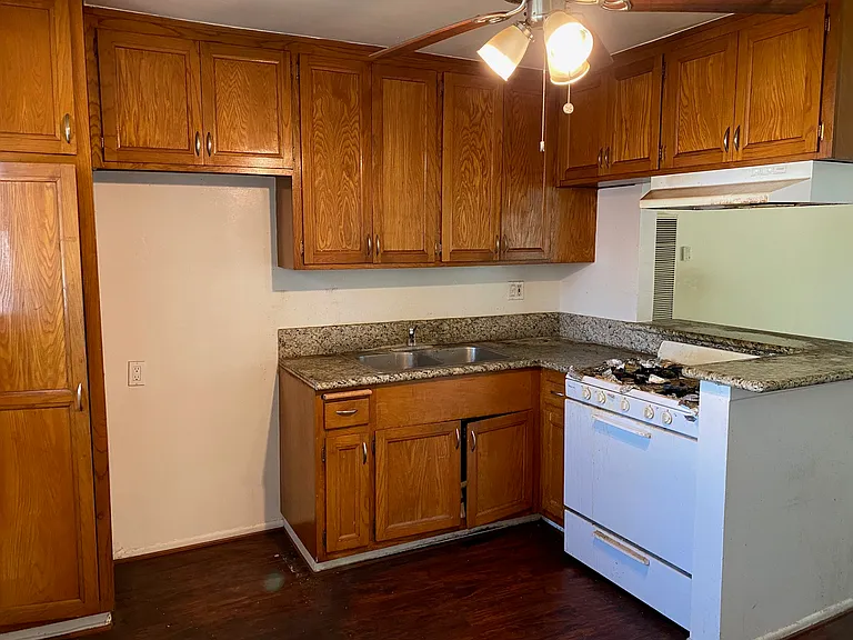1454 W 179th St #3 — Photo 7