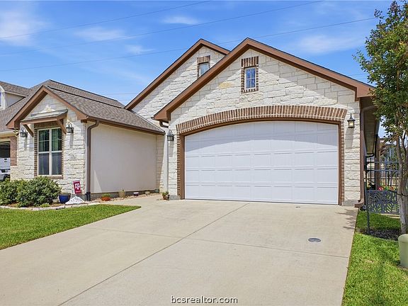 2nd image of 3114 Peterson Way