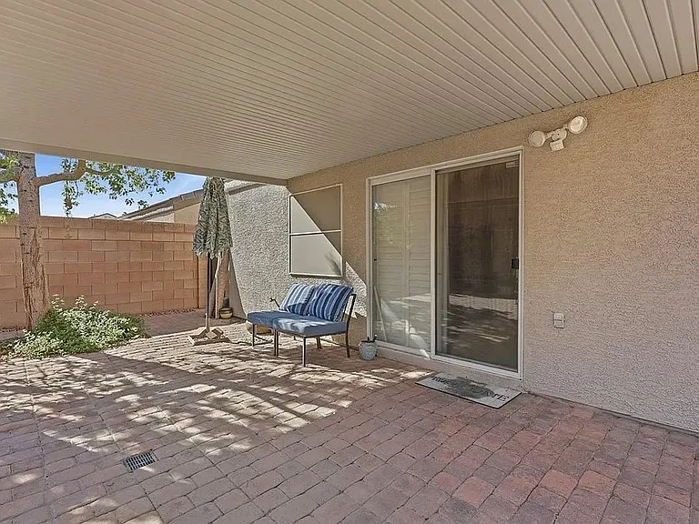 2725 Peekskill Ave — Photo 17
