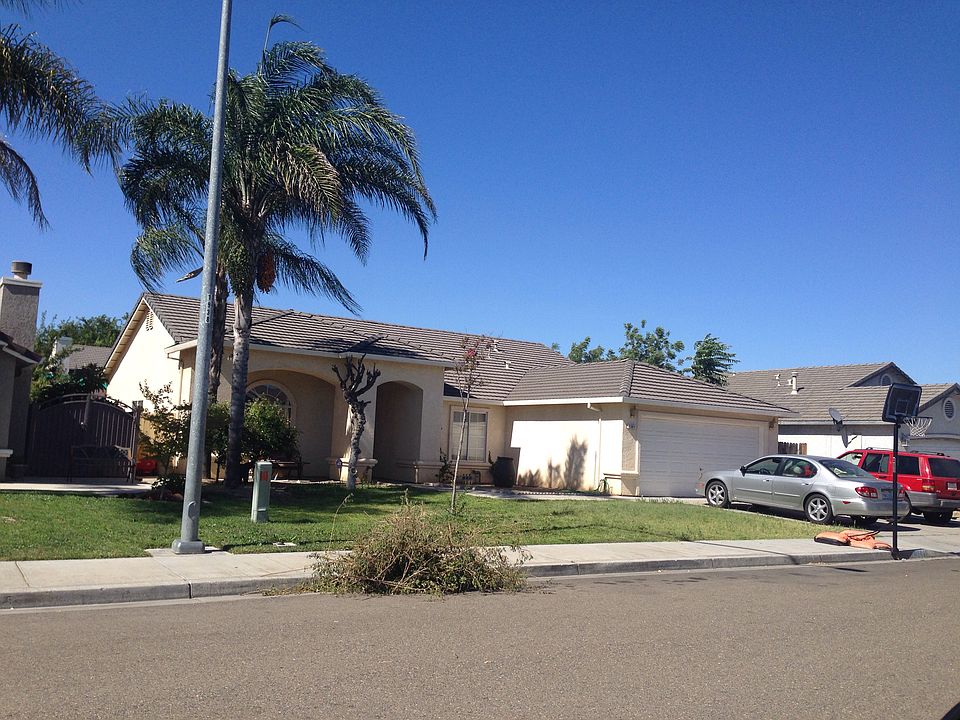 2nd image of 1341 Tomba Dr