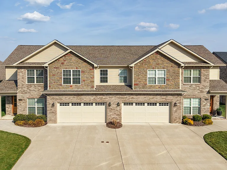 1081 Veridian Dr #A — Photo 1