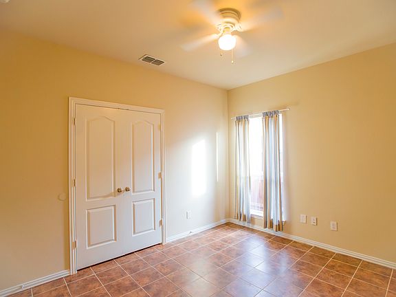 4th image of 4401 Grassy Glen Dr