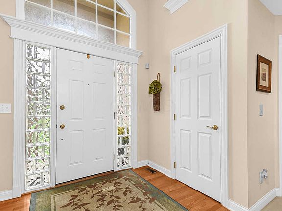 5th image of 5775 Victoria Ct