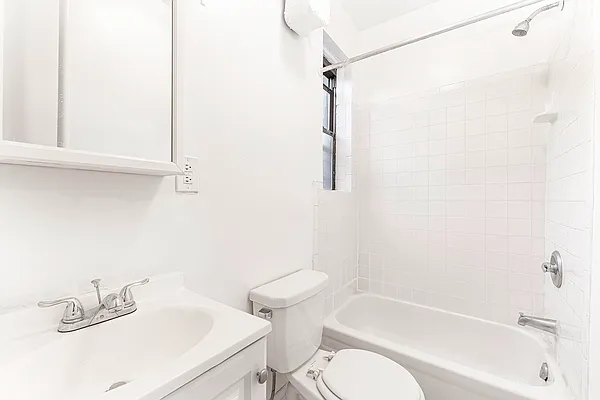 Rented by REAL New York | media 22