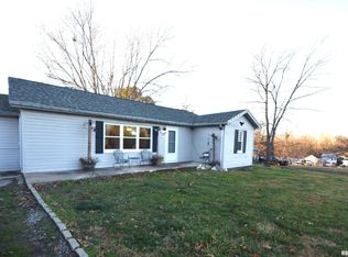 305 S Logan St, Creal Springs, IL 62922