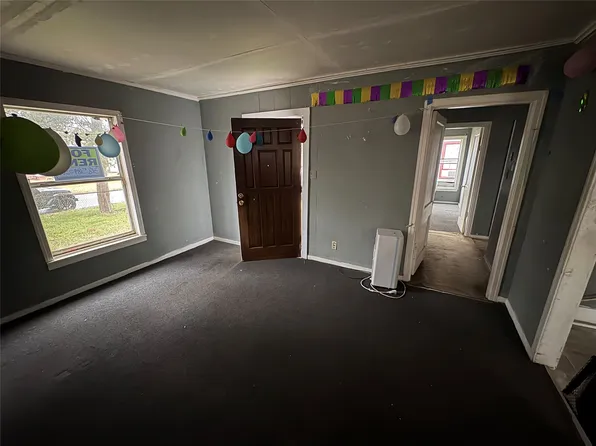 618 W 75th St, Shreveport, LA 71106