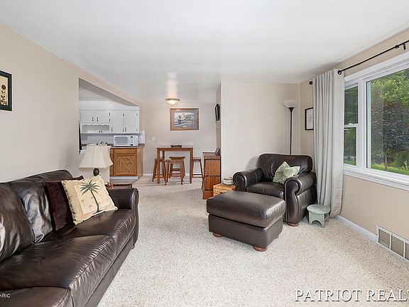 5th image of 1719 Hess Lake Dr #3