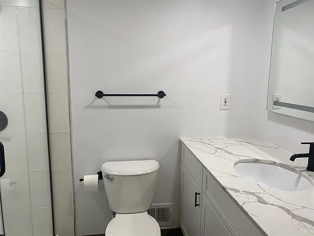 1024 Clinton St #105 — Photo 10