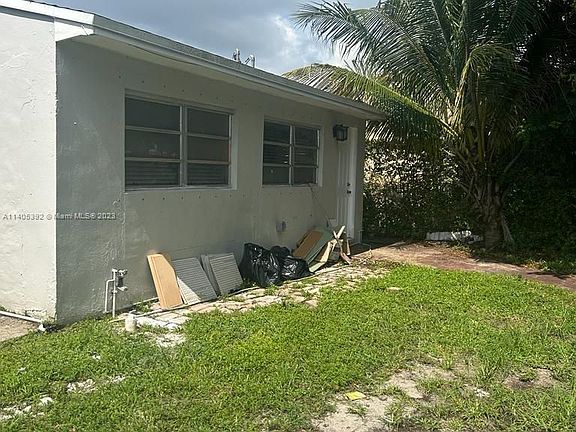2nd image of 1735 NW 5th St #C