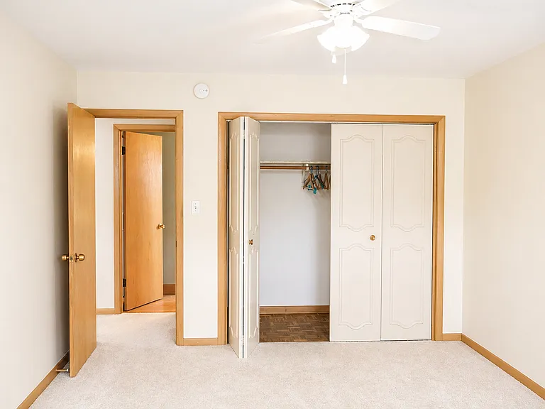 8435 W Oak Ave #3 — Photo 2